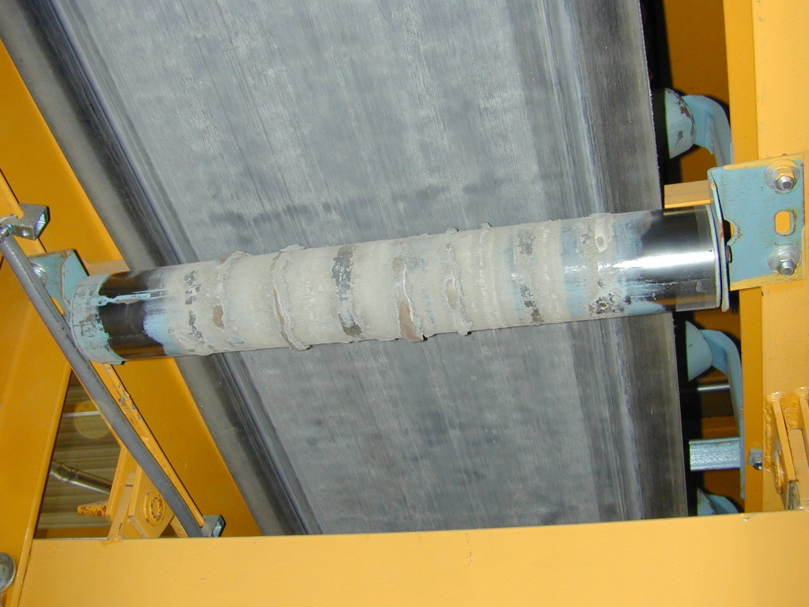 Rusted equipment frame prior to metal rust protection coating